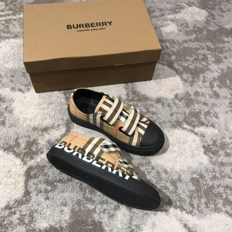 BURBERRY SHOES FashionForward 30301