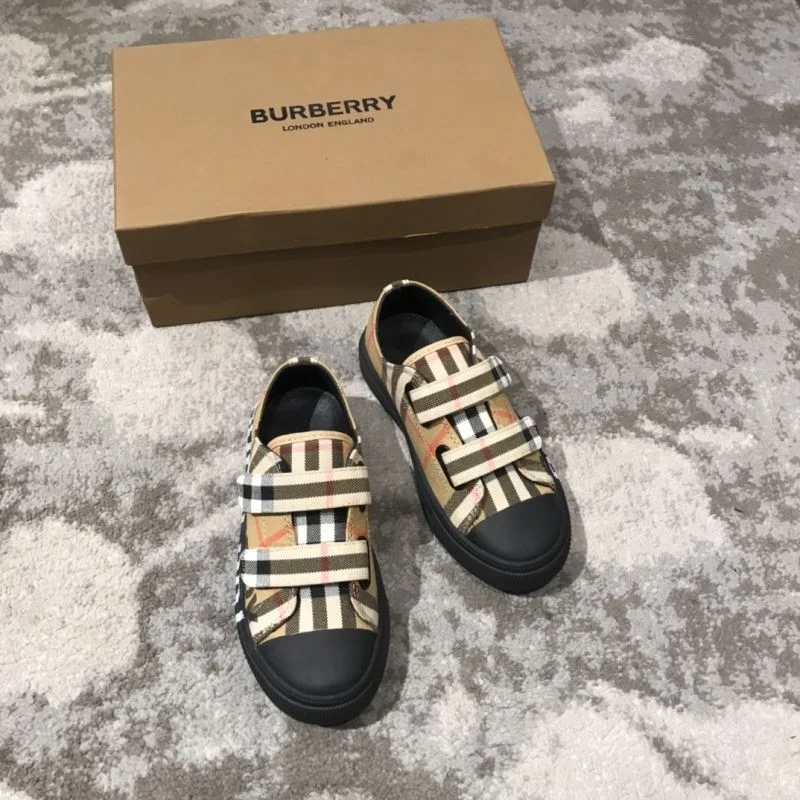 BURBERRY SHOES FashionForward 30301