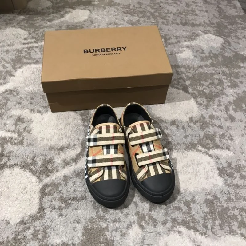 BURBERRY SHOES FashionForward 30301