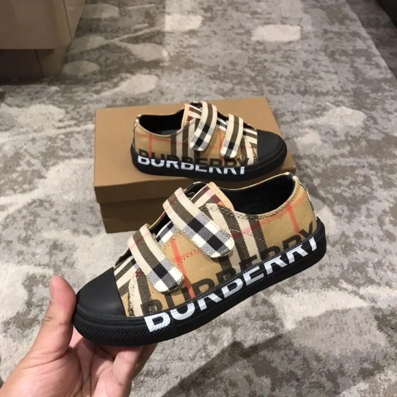 BURBERRY SHOES FashionForward 30301