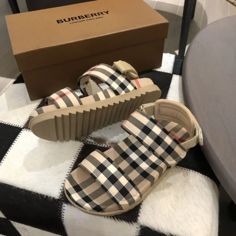 BURBERRY SHOES StreetReady 30300