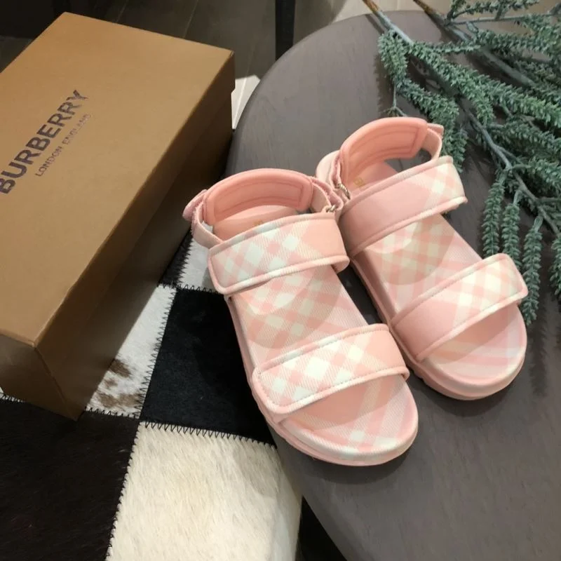BURBERRY SHOES Popular 30290