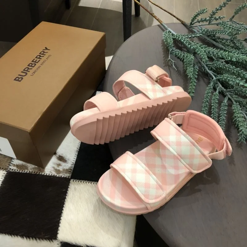 BURBERRY SHOES Popular 30290