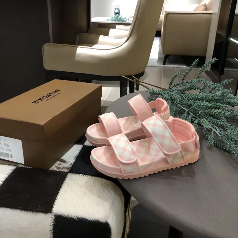 BURBERRY SHOES Popular 30290
