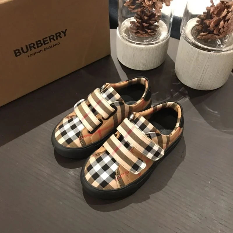 Fashionable BURBERRY SHOES 30298