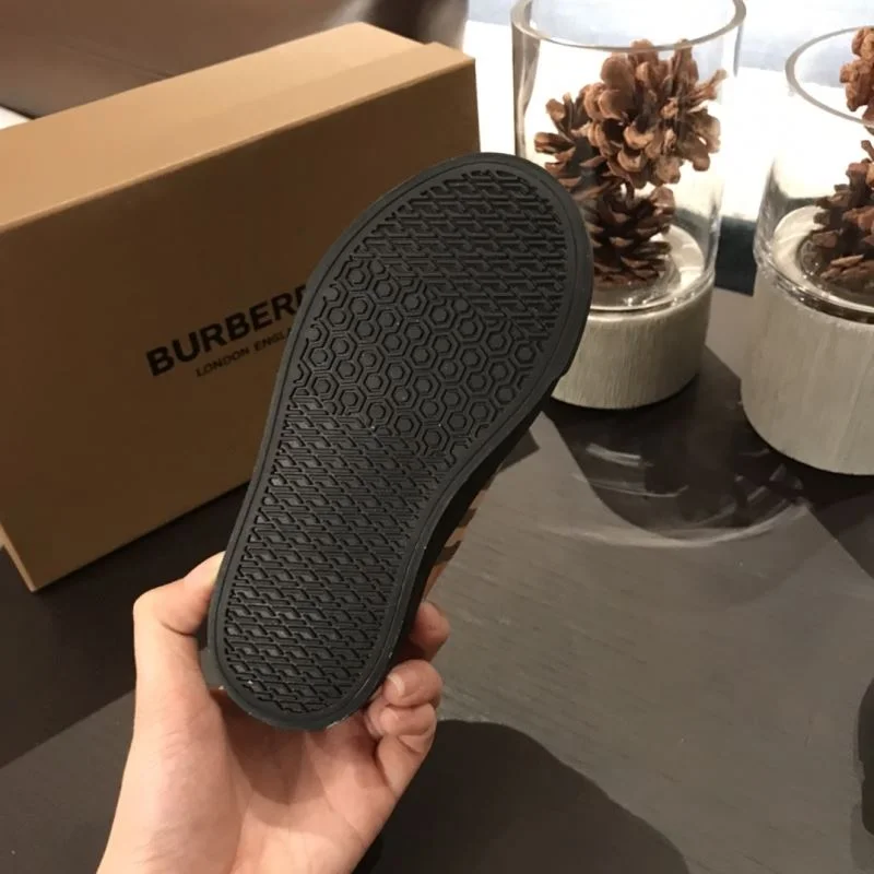 Fashionable BURBERRY SHOES 30298