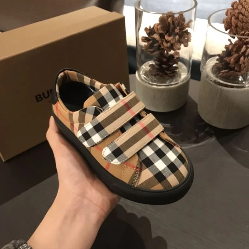 Fashionable BURBERRY SHOES 30298