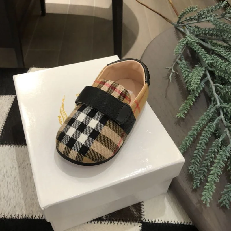 Snug BURBERRY SHOES 30292