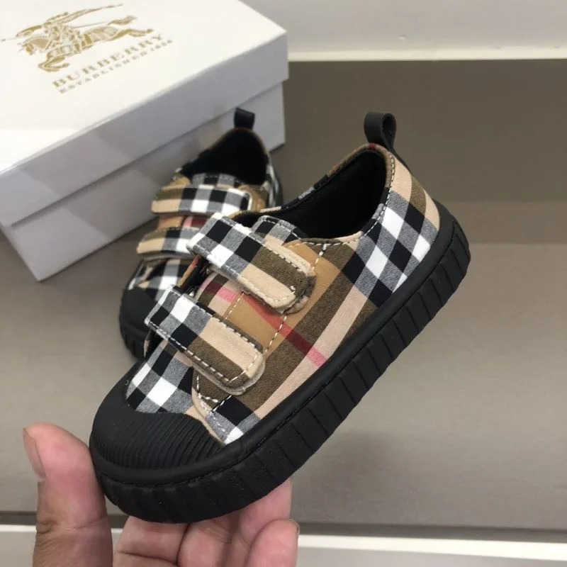 BURBERRY SHOES Functional 30274