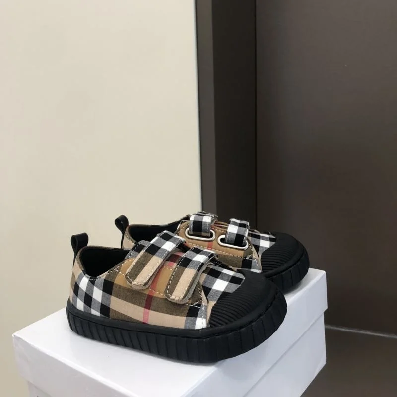 BURBERRY SHOES Functional 30274