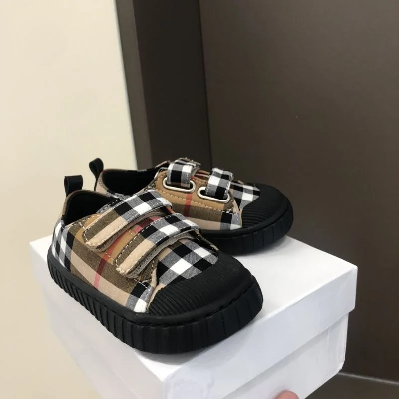 BURBERRY SHOES Functional 30274