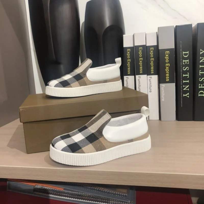 Contemporary BURBERRY SHOES 30297