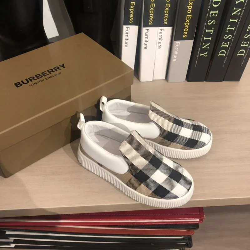 Contemporary BURBERRY SHOES 30297