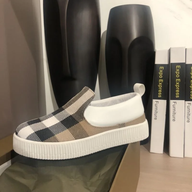 Contemporary BURBERRY SHOES 30297