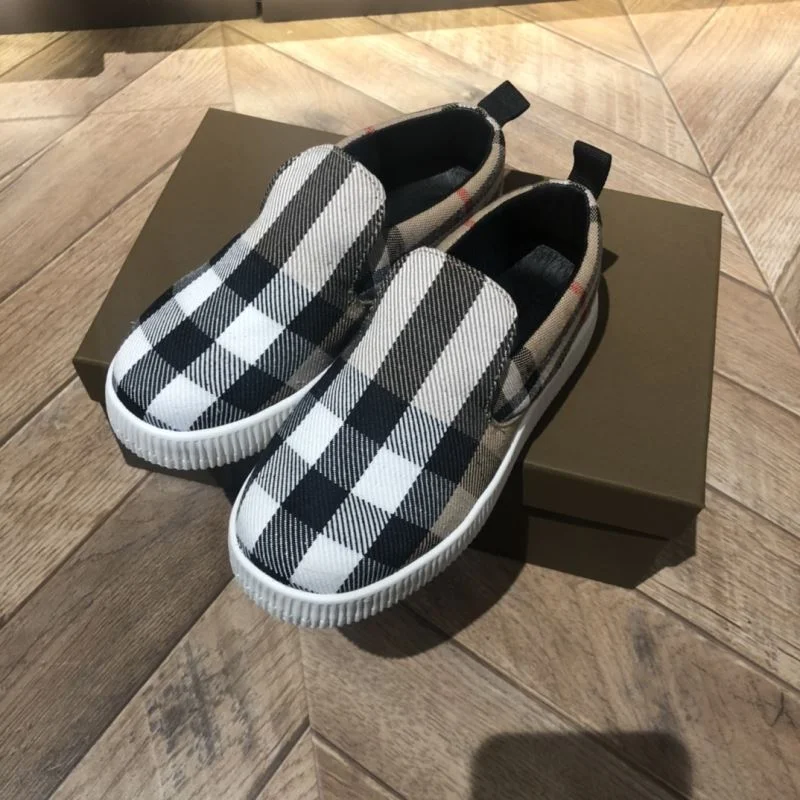 WellDesigned BURBERRY SHOES 30293