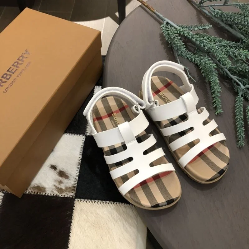 Lightweight BURBERRY SHOES 30275