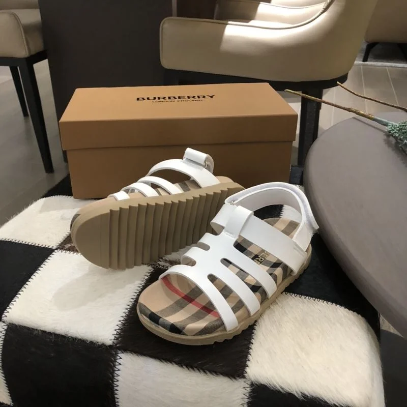 Lightweight BURBERRY SHOES 30275