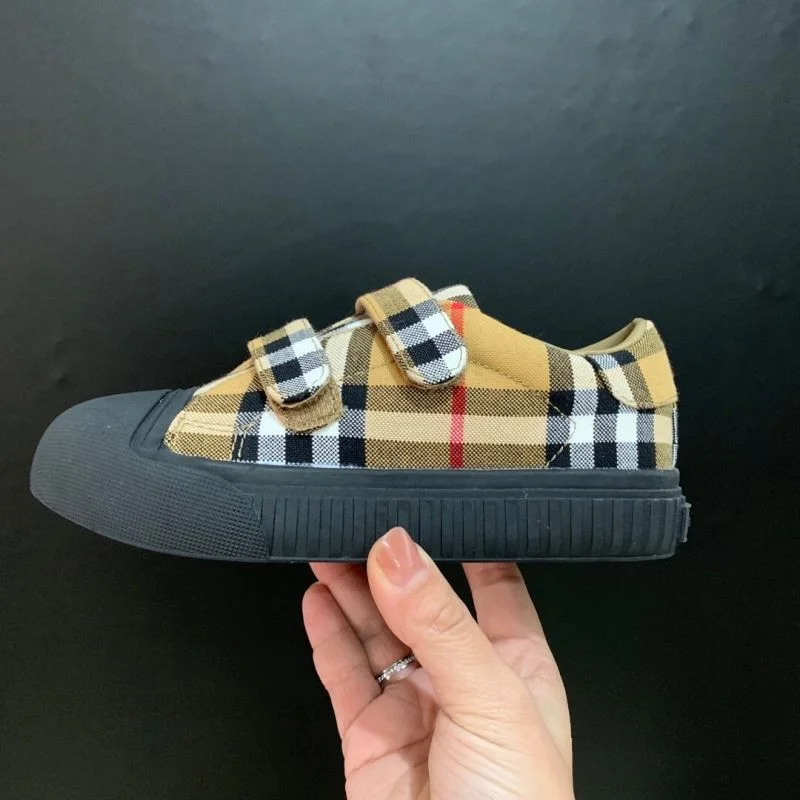 BURBERRY SHOES FreshLook 28875