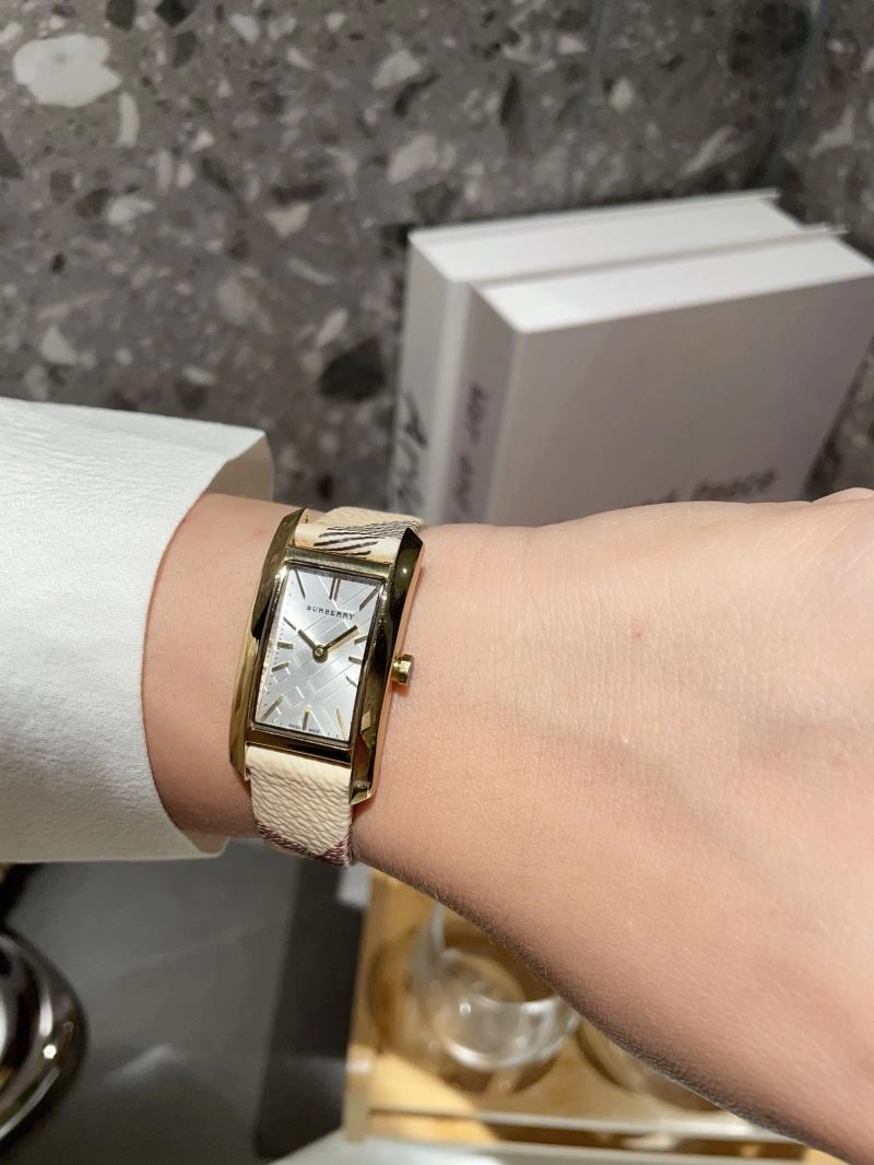 WellDesigned BURBERRY Watches 178140