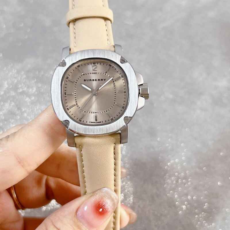 BURBERRY Watches Fashionable 178144