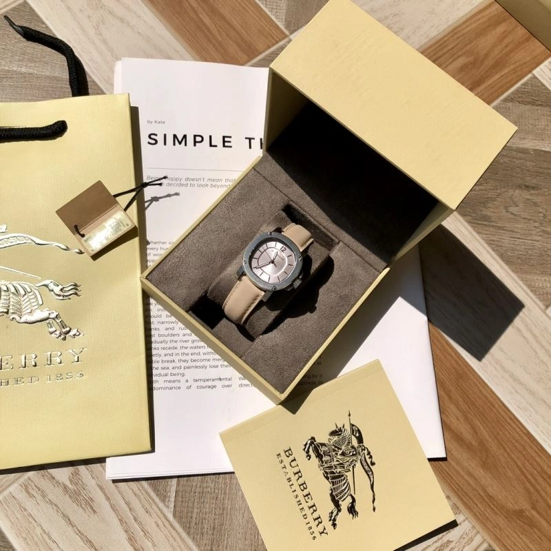 TimelessDesign BURBERRY Watches 178130