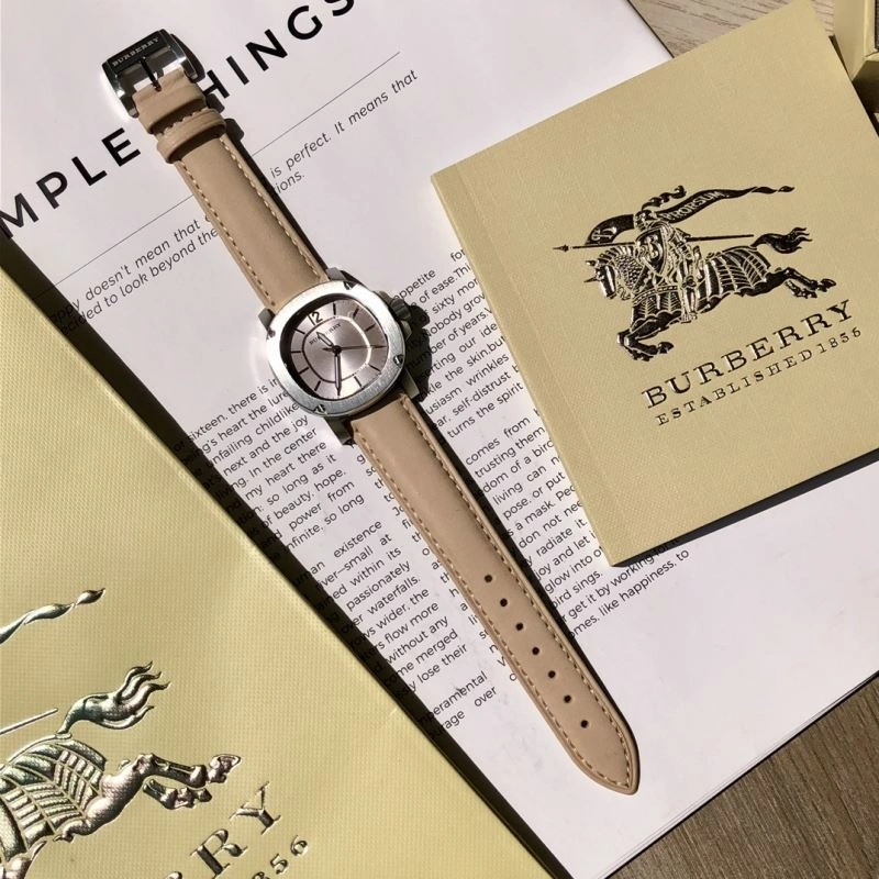 TimelessDesign BURBERRY Watches 178130