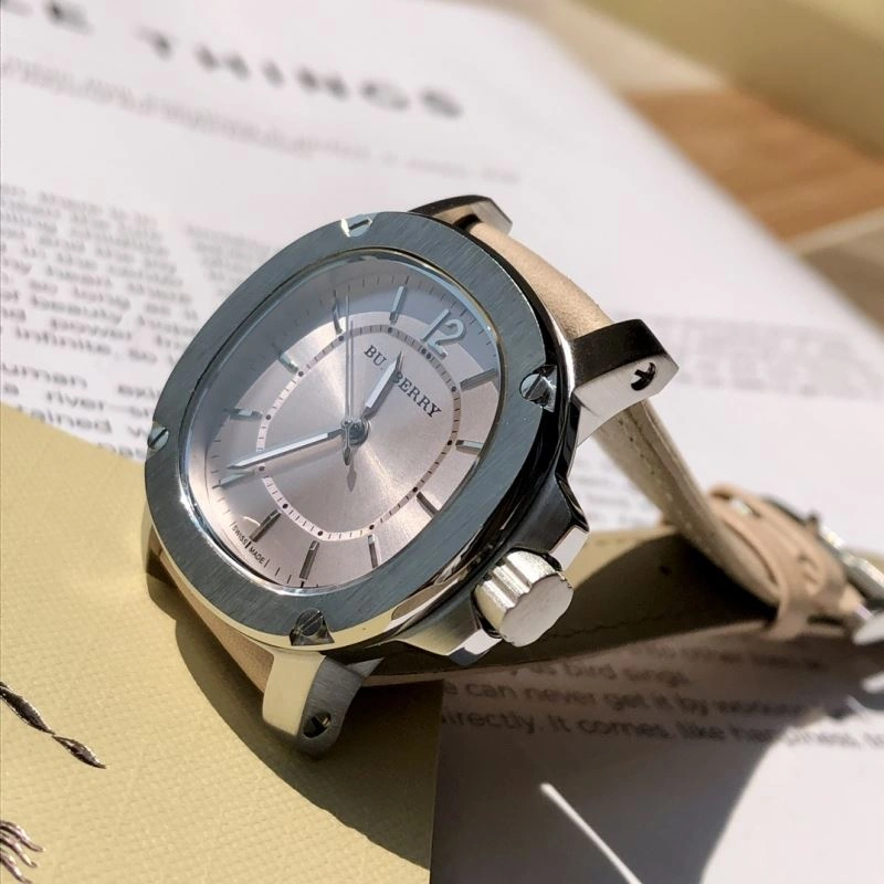TimelessDesign BURBERRY Watches 178130