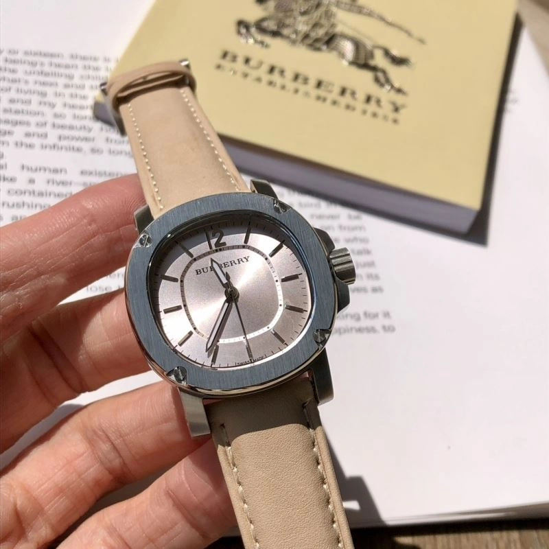 TimelessDesign BURBERRY Watches 178130