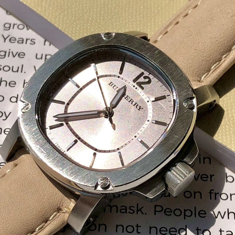TimelessDesign BURBERRY Watches 178130