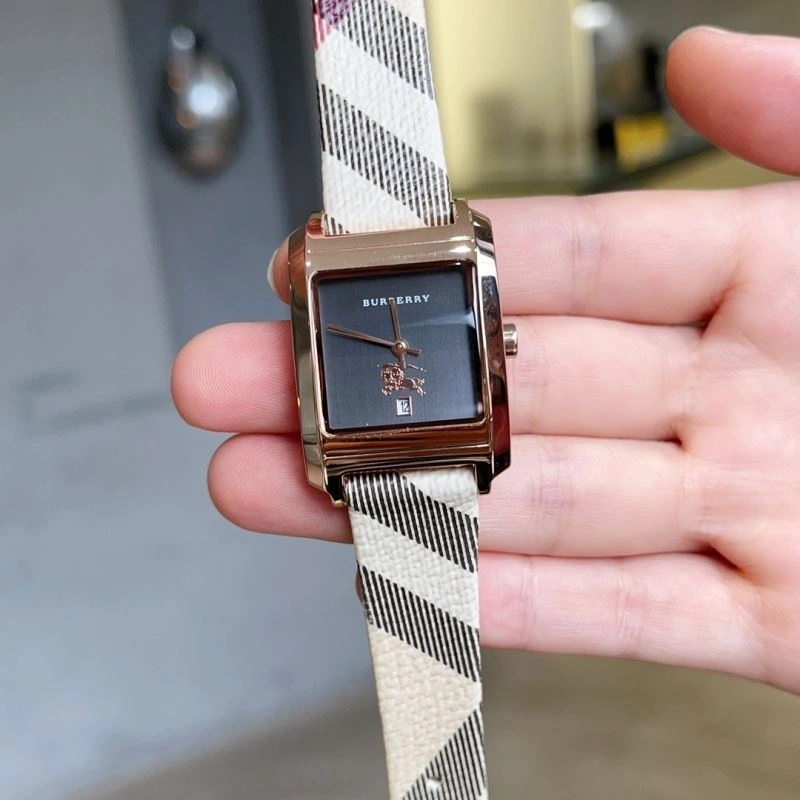 BURBERRY Watches Compact 178161
