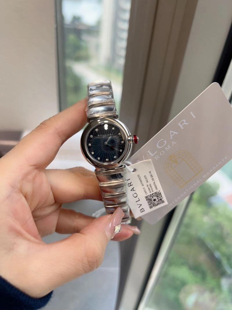 Sleek BVLGARI Watches 178416