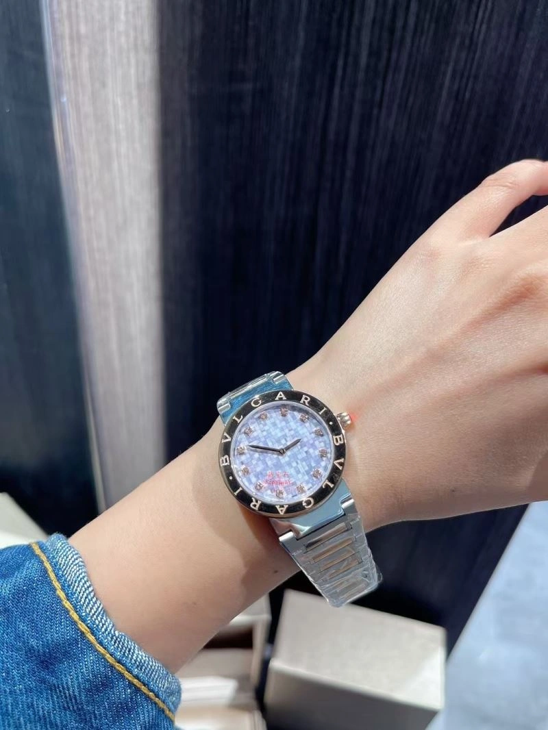 Elegant BVLGARI Watches 178252