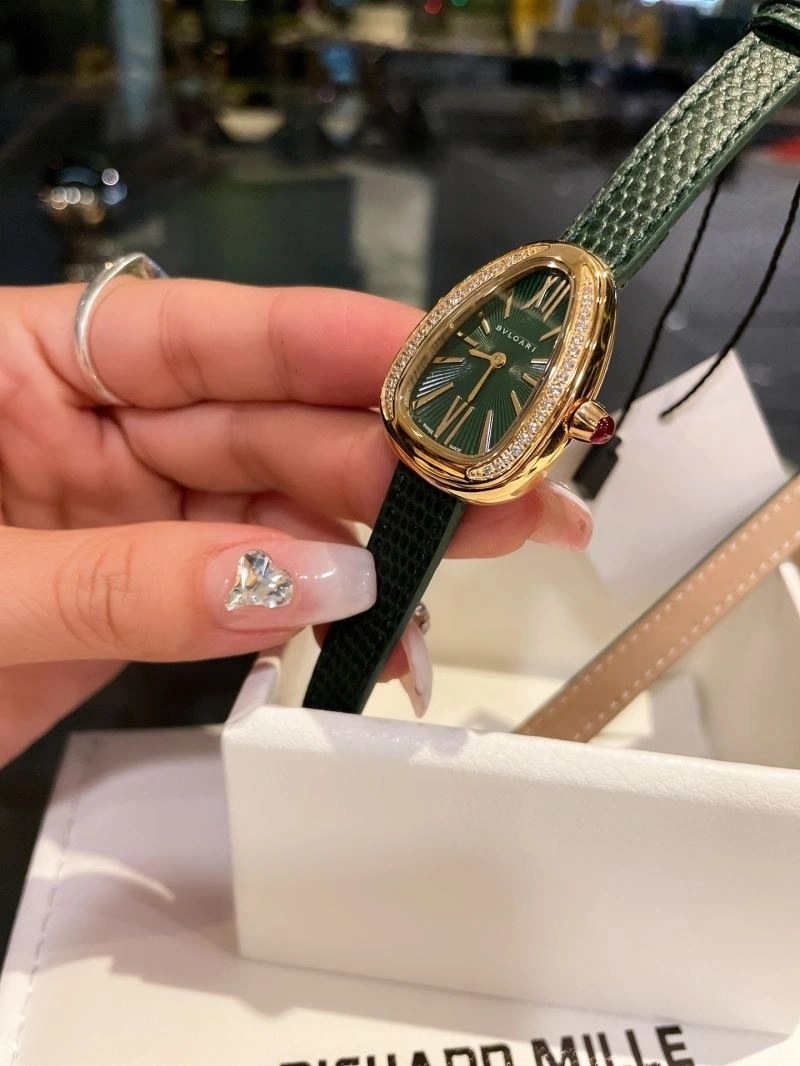 Lightweight BVLGARI Watches 178176