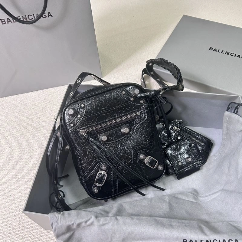 Affordable Balencia Le Cagole Distressed Silver Motorcycle Phone Bag - Black 78819
