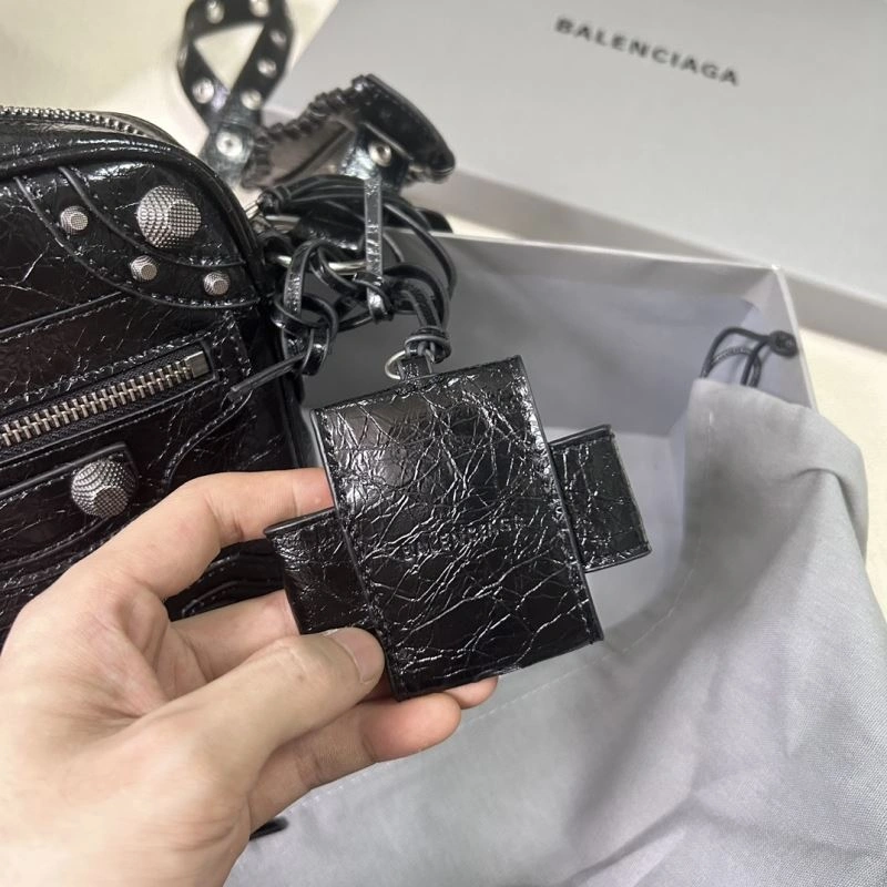 Affordable Balencia Le Cagole Distressed Silver Motorcycle Phone Bag - Black 78819