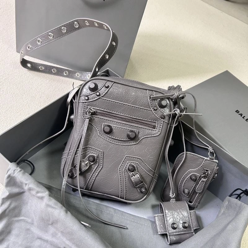 Snug Balencia Le Cagole Motorcycle Phone Bag - Gray Oily Wax Cowhide 78801