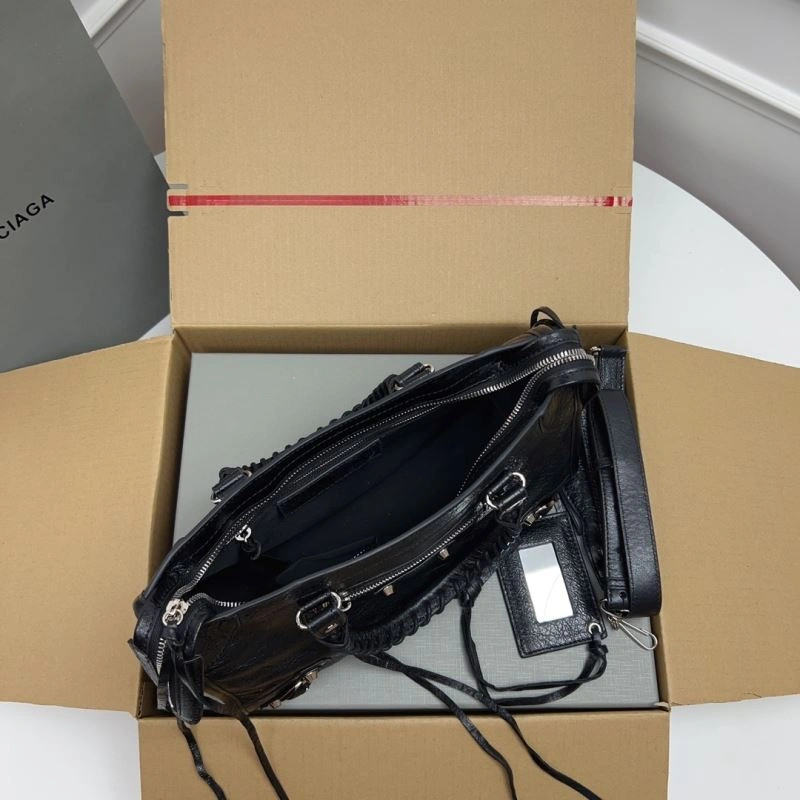 Reliable Balenciaga   Gold City Cracked Lambskin Bag with Silver Tassels 78359