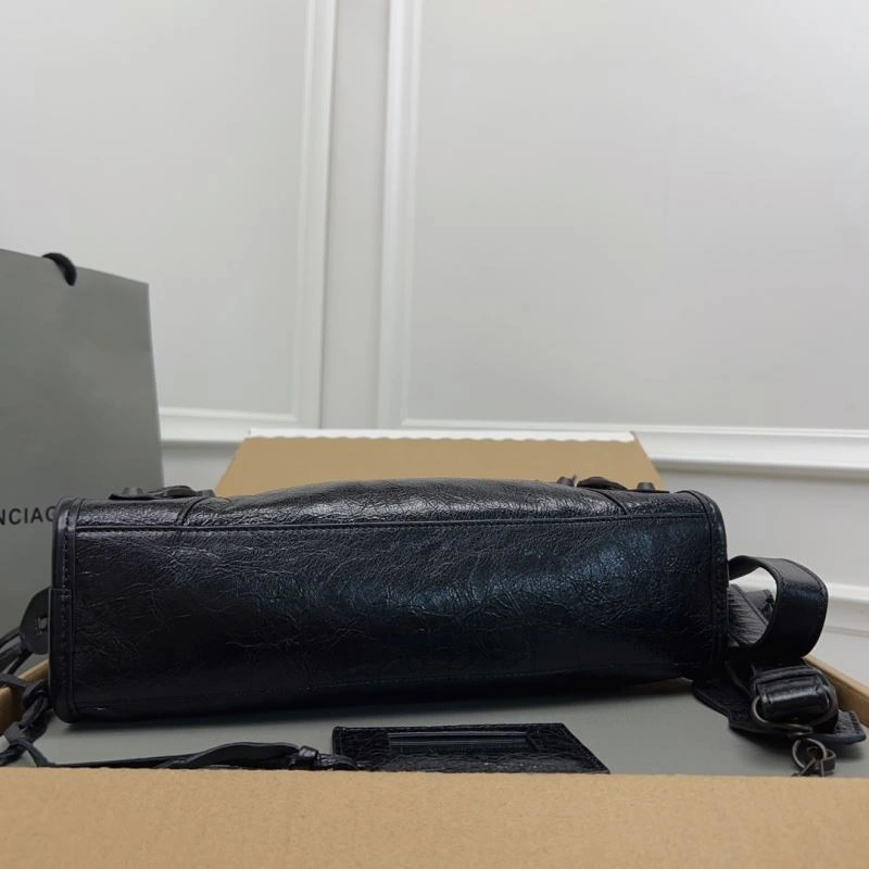 Balenciaga   Gold City Cracked Sheepskin Bag with Bronze Accents Stretchable 78370