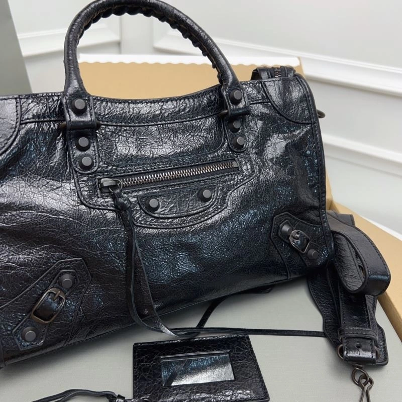 Balenciaga   Gold City Cracked Sheepskin Bag with Bronze Accents Stretchable 78370