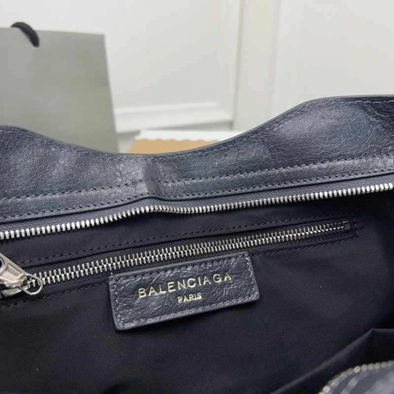 Durable Balenciaga   Cracked Lambskin Tote with Pineapple Silver Stud 78352