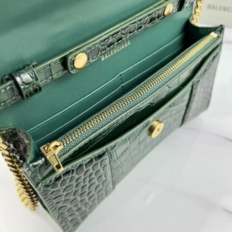 Balenciaga 19cm Iconic Hourglass Chain Crossbody Bag by Brand B Efficient 37752
