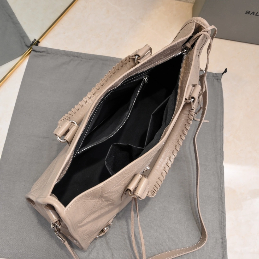 UrbanChic Balenciaga 2024  Lie City Motorcycle Bag 61045