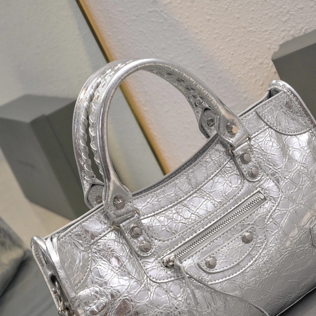TimelessDesign Balenciaga 2024 Lie City  Motorcycle Bag 61018