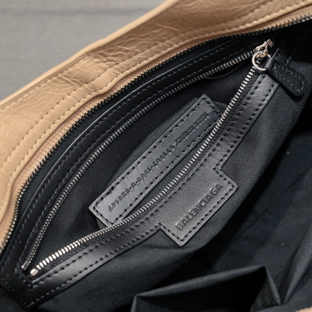 Durable Balenciaga 2024 Lie City Leather Motorcycle Bag 61033