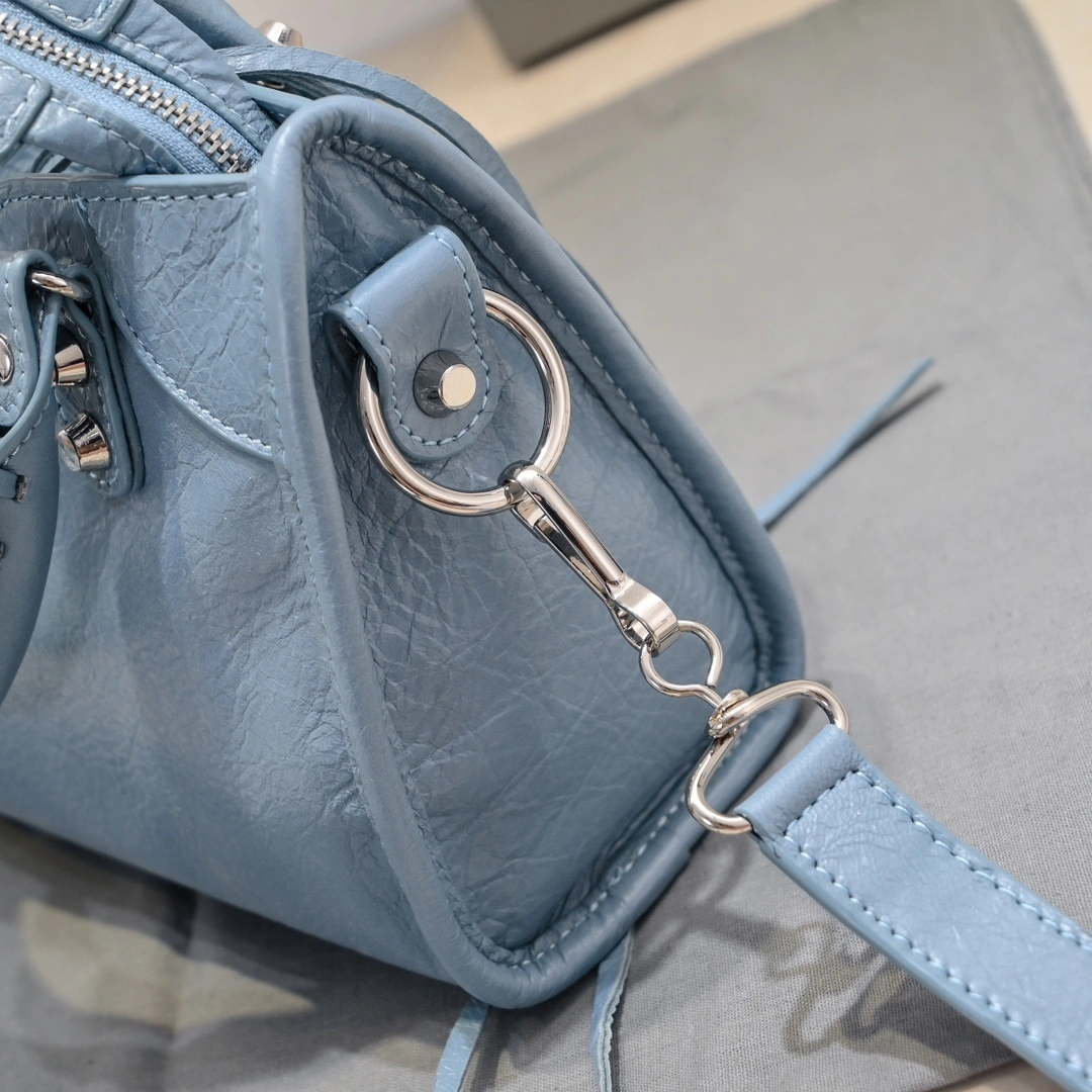 WellDesigned Balenciaga 2024 Lie City Vintage Motorcycle Bag 61017