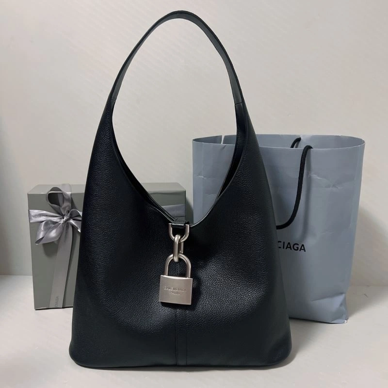 Balenciaga 2024 Locker Hobo Bag with Oversized Lock Decoration Breathable 70059