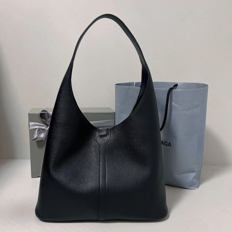 Balenciaga 2024 Locker Hobo Bag with Oversized Lock Decoration Breathable 70059