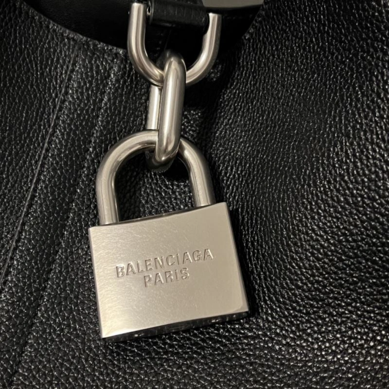 Balenciaga 2024 Locker Hobo Bag with Oversized Lock Decoration Breathable 70059