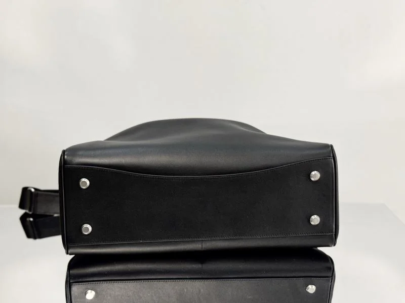 FlexibleFit Balenciaga 2025 Mens  Black Rodeo Messenger Bag 38253