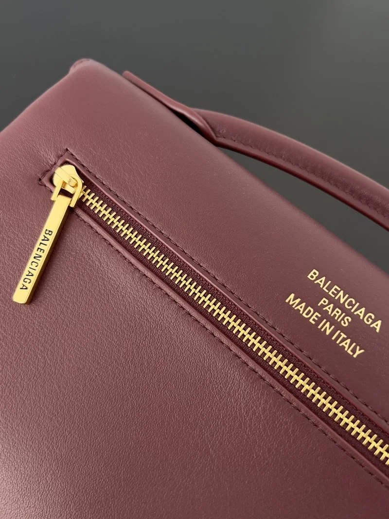Balenciaga Air Series Clutch Bag with Detachable Strap Sporty 38229
